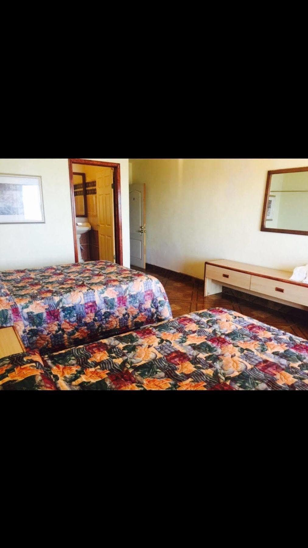 Hotel La Cueva Del Pirata Camalú Zewnętrze zdjęcie