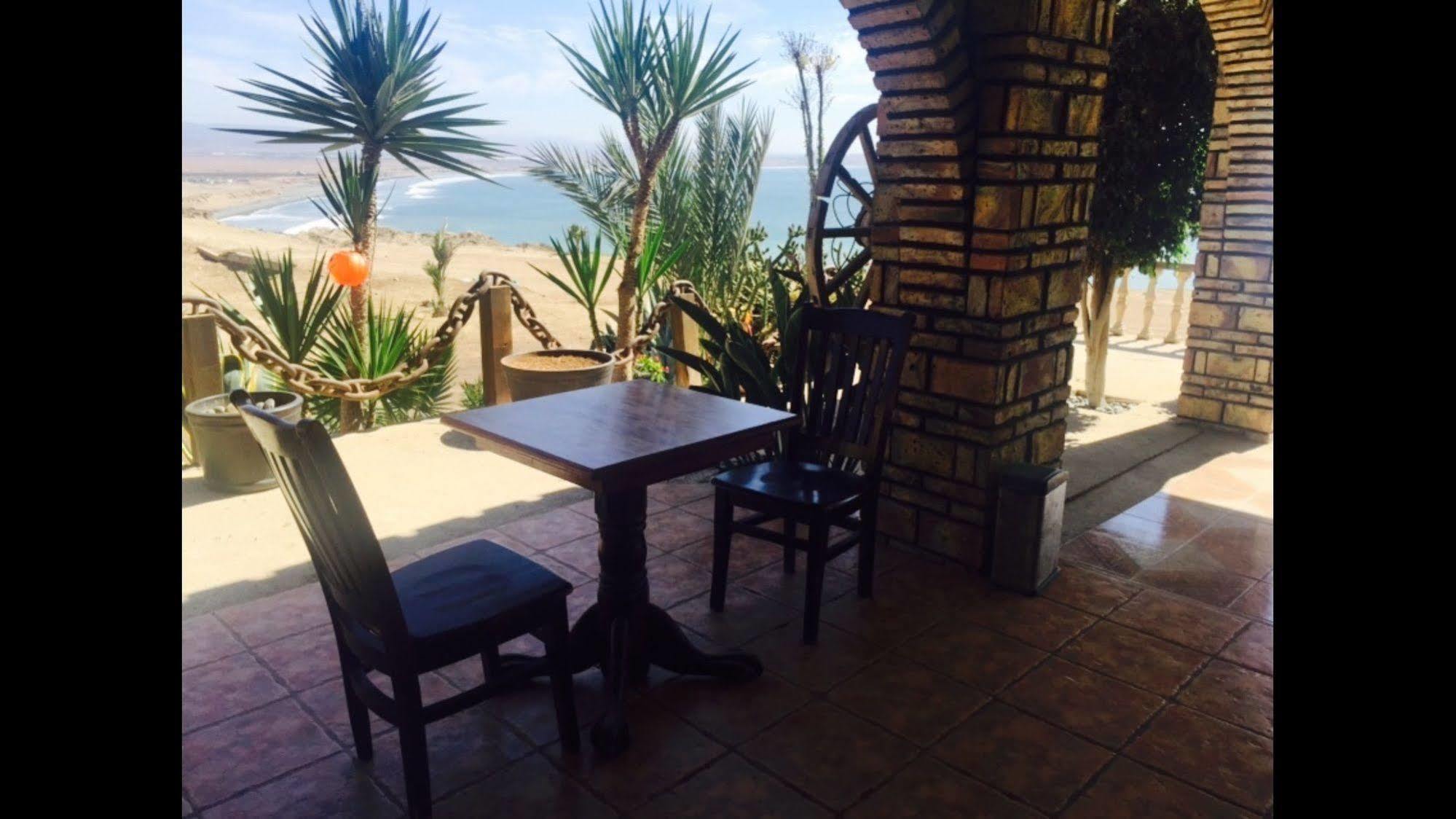 Hotel La Cueva Del Pirata Camalú Zewnętrze zdjęcie